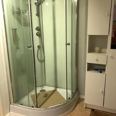 Le Puits De La Montree Bed & Breakfast 3*