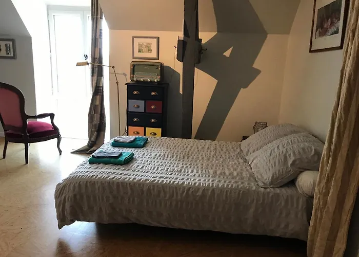 Le Puits De La Montree Bed & Breakfast 3*