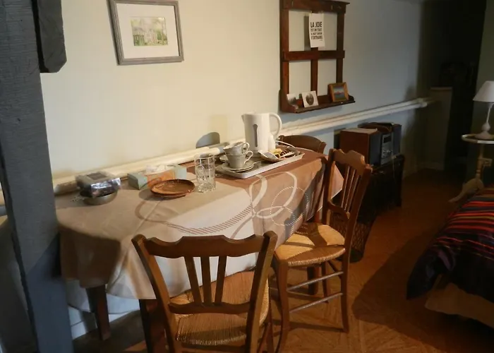 Bed & Breakfast Le Puits De La Montree 3*