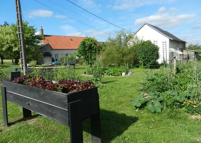 Le Puits De La Montree Bed & Breakfast 3*